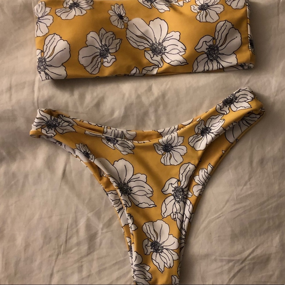 Strapless bikini set